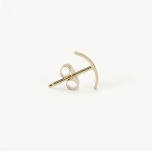Kathleen Whitaker 14k Gold Stitch Stud (single)
